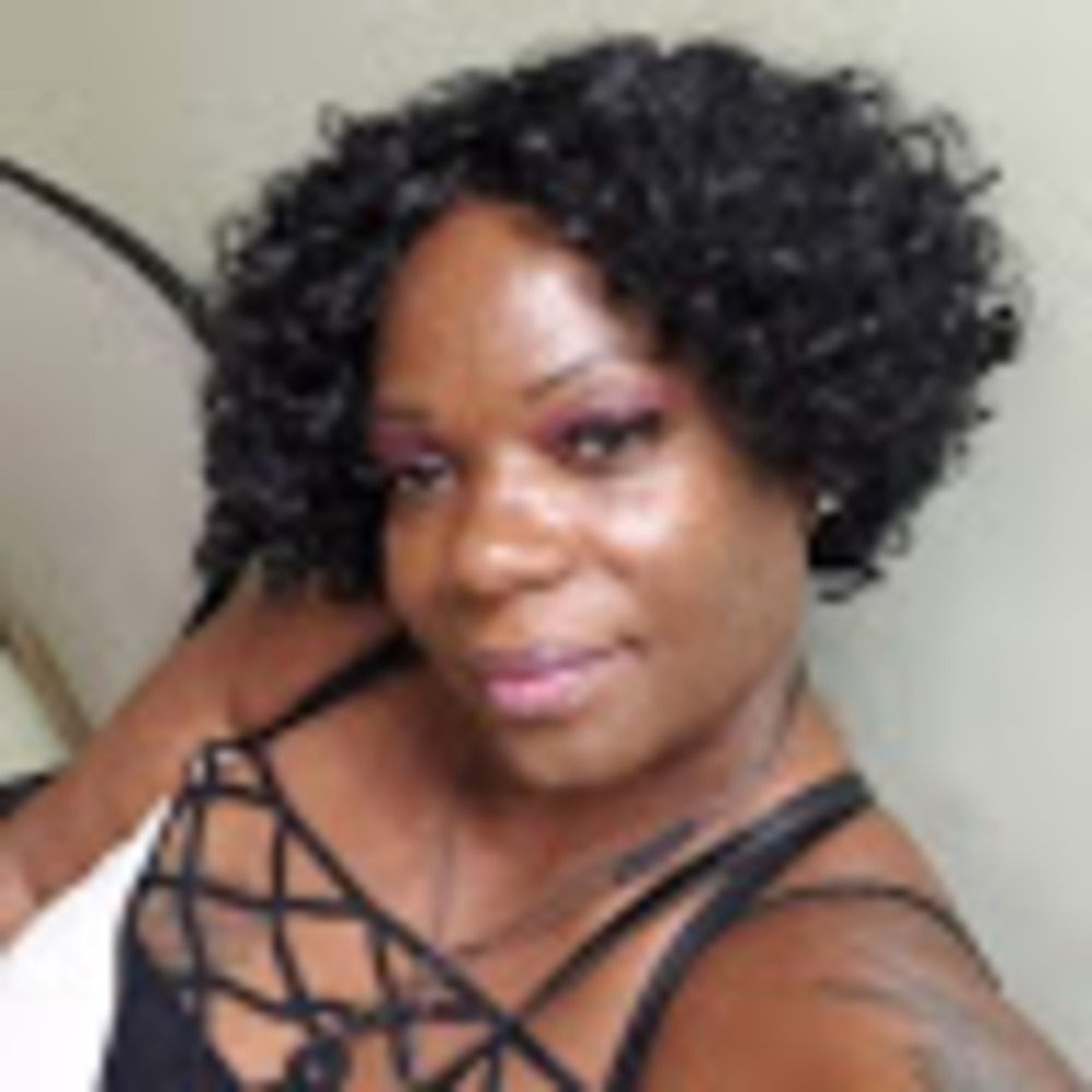 Meet your Posher, Marsha